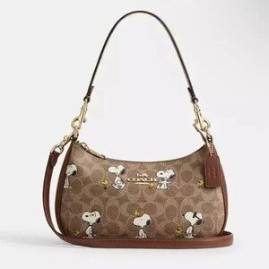 Coach X Peanuts CBJ88 Teri Shoulder Bag Signature Canvas Snoopy